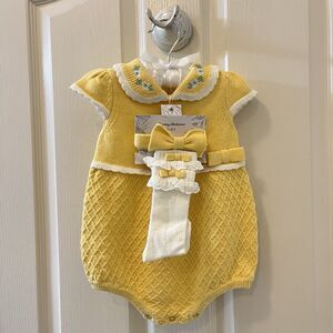 Tommy Bahama Yellow Knit Romper Bow and Knee Socks Set Girls Size 3-6 Months NWT